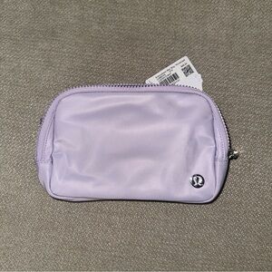 Lululemon everywhere belt bag